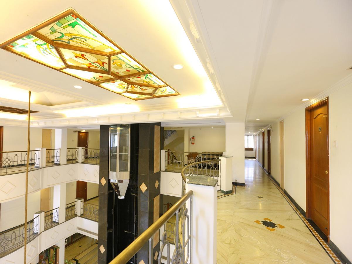 Oyo 1081 Hotel Sindhu International Tirupati Bagian luar foto
